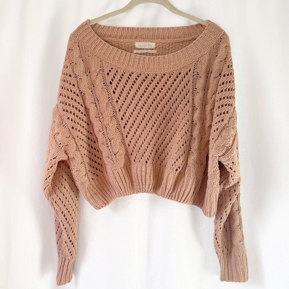 Urban Outfitters Blush Chunky Open Cable Knit Cropped Sweater Size Small